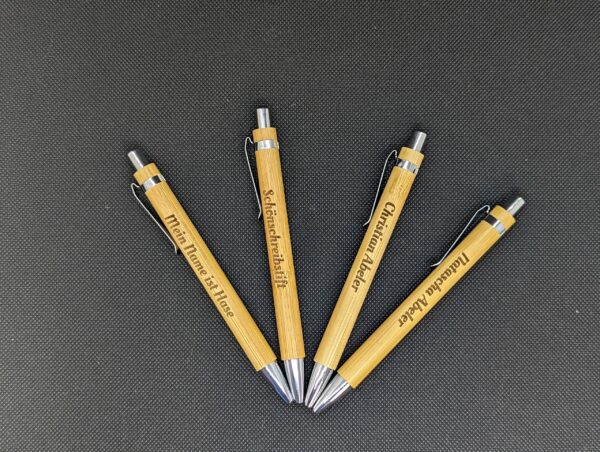 🌿 Individuelle Eleganz: Dein personalisierter Bambus-Kugelschreiber 🌸 – Bild 3